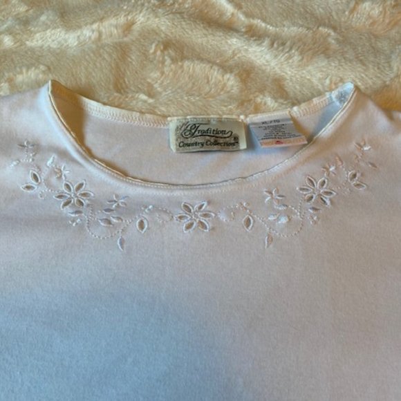- Tradition Country Collection by Sears Ladies White T-shirt Size XL - Picture 7 of 9